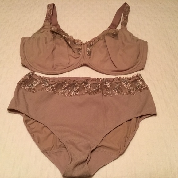 Prima Donna Other - Prima Donna NWOT Madison Bra and Panty Set Bra UK 48F Panty 4XL